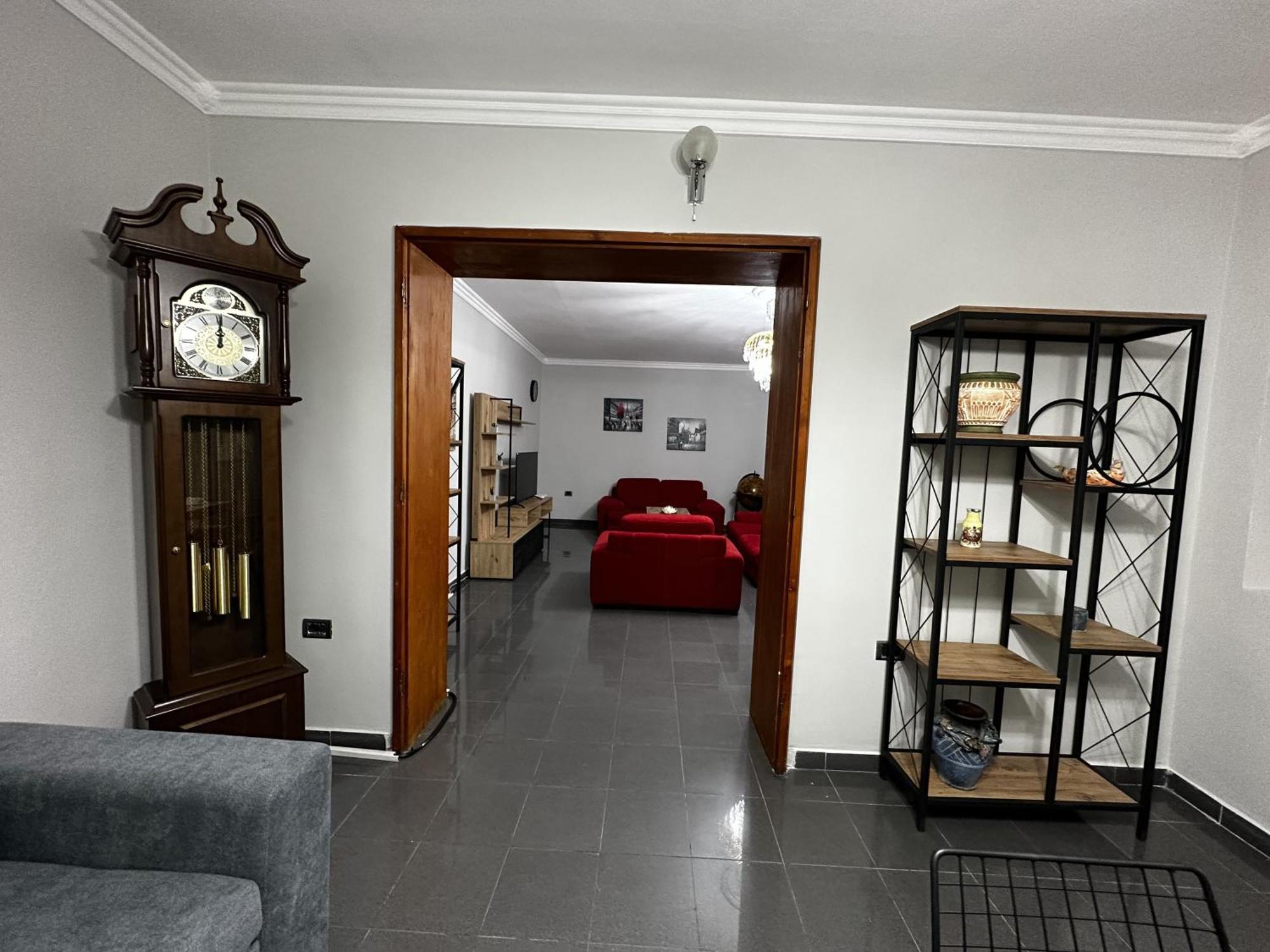 Tirana Treasure: Chic 2Br-Apartment 8Min To Skanderbeg Place المظهر الخارجي الصورة