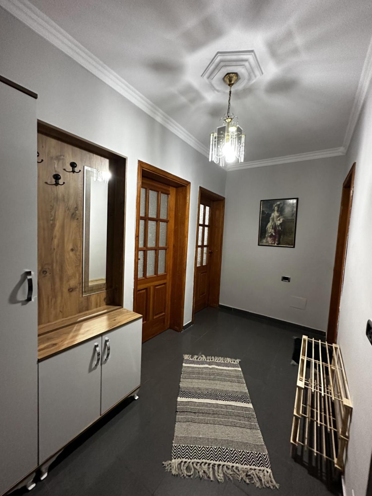 Tirana Treasure: Chic 2Br-Apartment 8Min To Skanderbeg Place المظهر الخارجي الصورة
