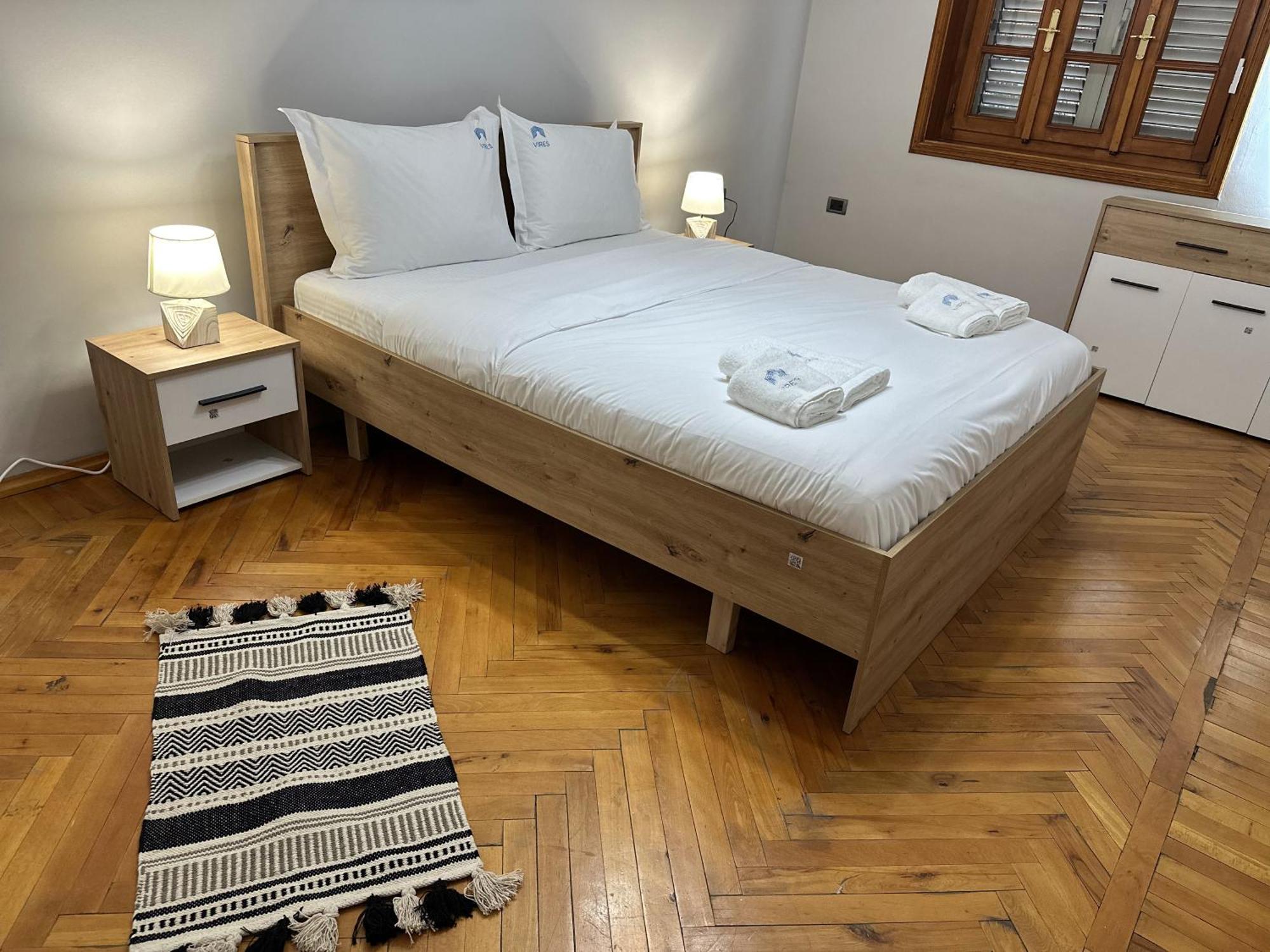 Tirana Treasure: Chic 2Br-Apartment 8Min To Skanderbeg Place المظهر الخارجي الصورة